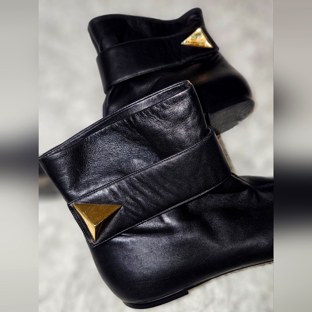 Giuseppe Zanotti Black Leather Pyramid Stud Ankle Boots EU 40.5 (Fits US 9.5/10)